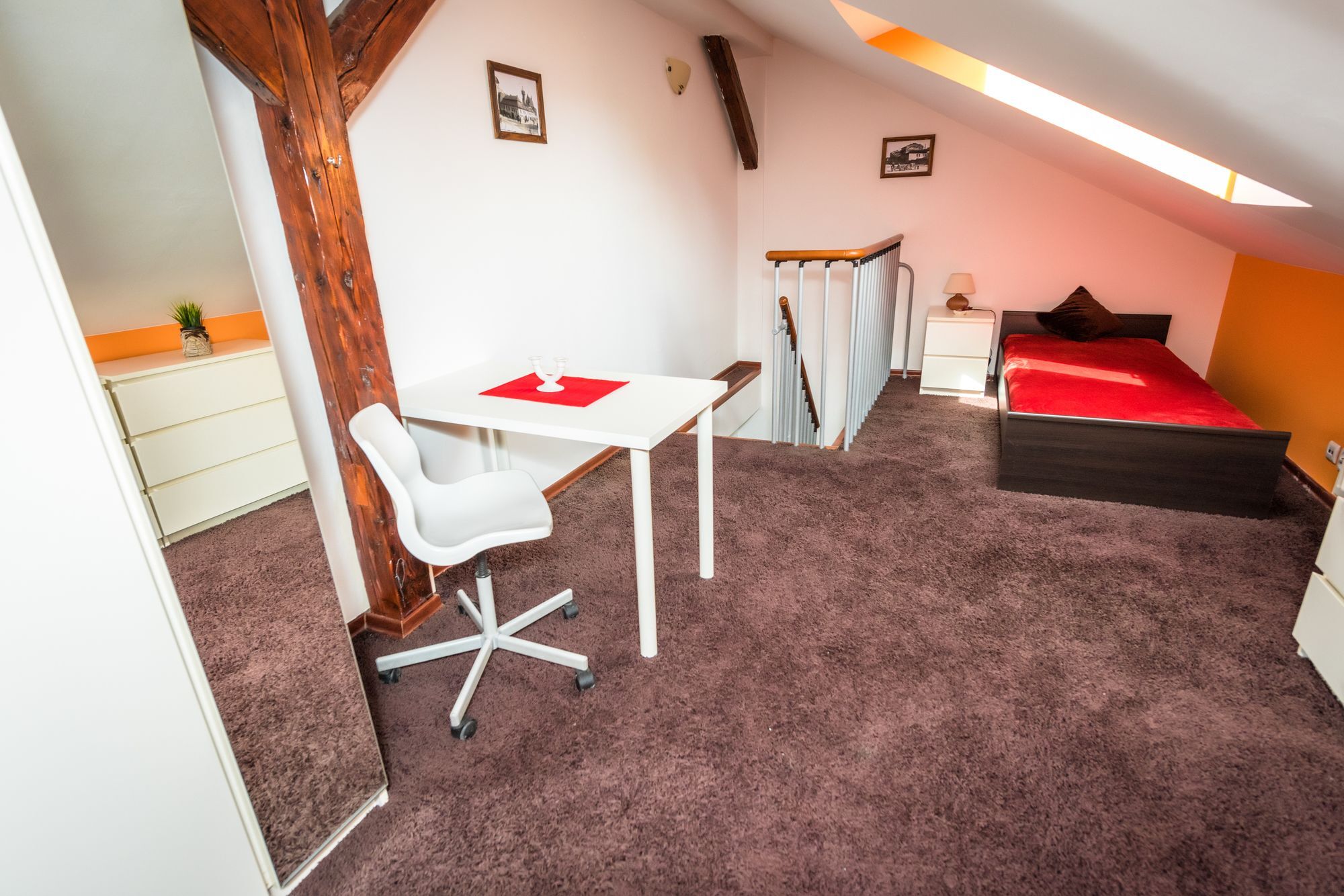 Apartament Your *